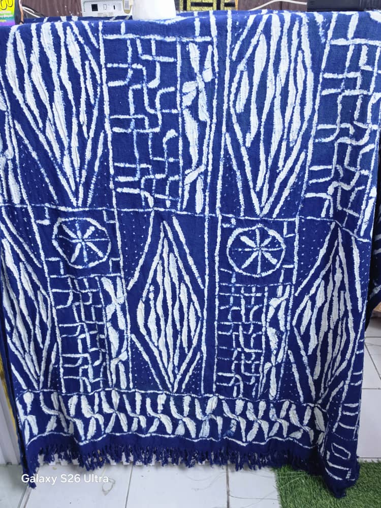 Véritable ndop tissé  a la main