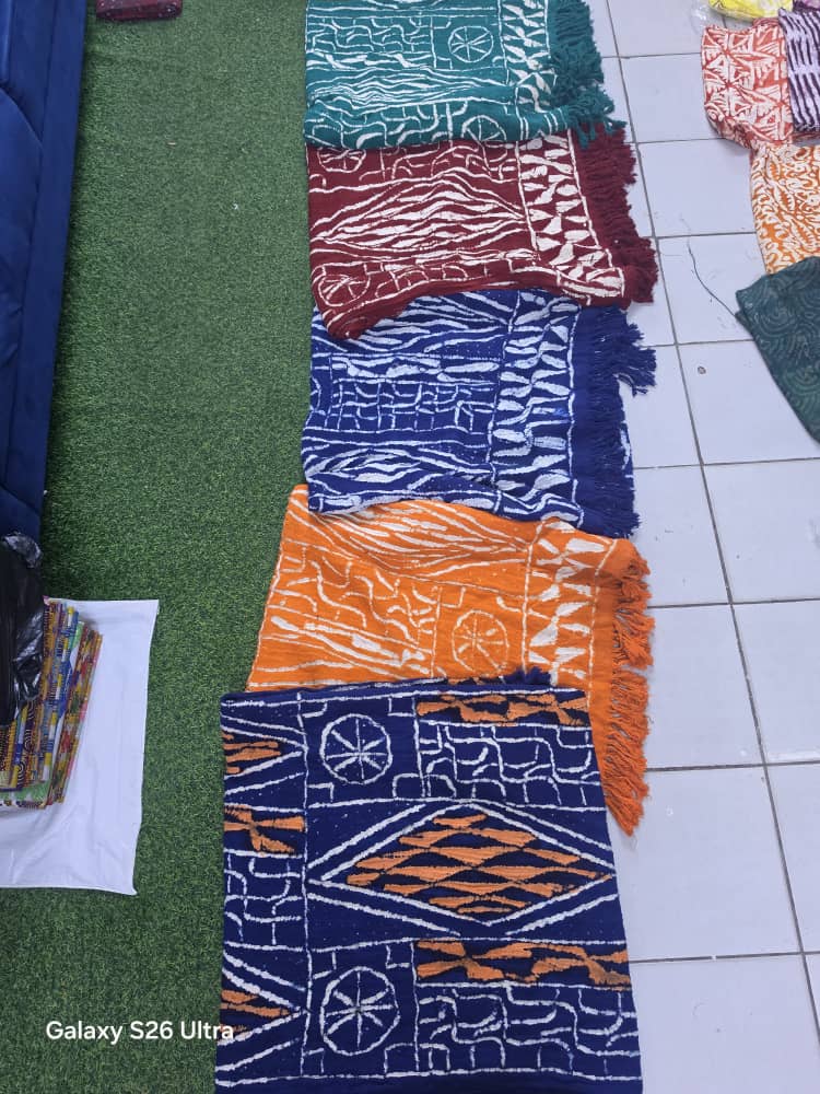 Véritable ndop tissé  a la main