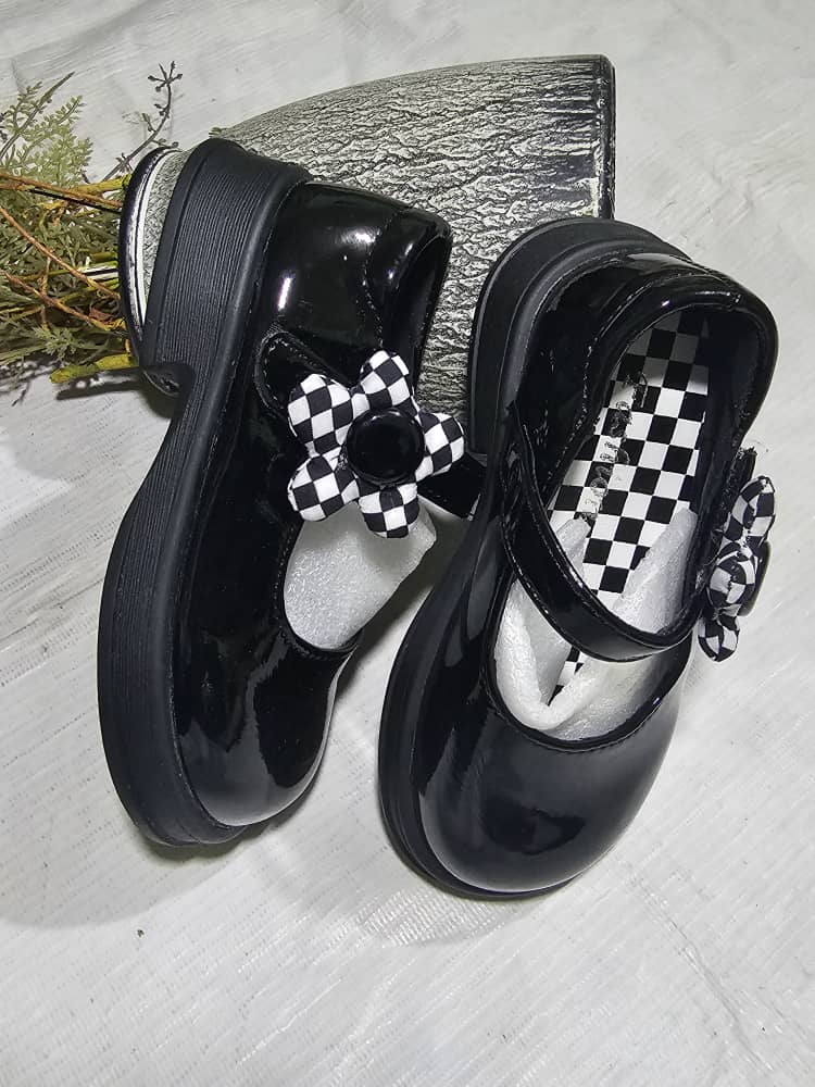 Chaussures Enfant Élégantes & Confortables