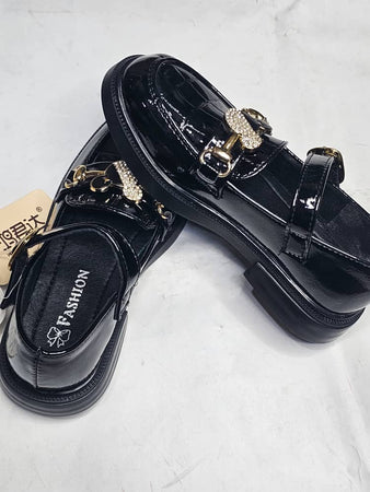 Chaussures Enfant Élégantes & Confortables